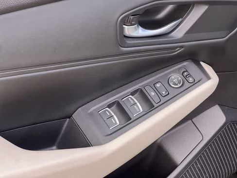 Used 2023 Honda Accord EX image 30