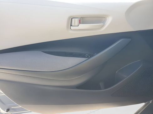 Used 2026 Toyota Corolla LE FWD image 27