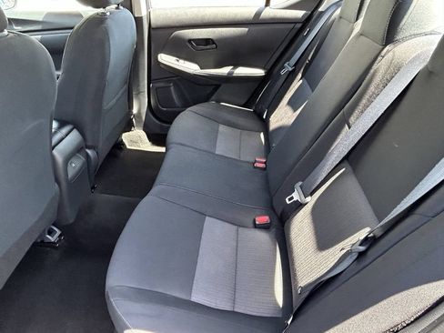 Used 2024 Nissan Sentra SV FWD image 15