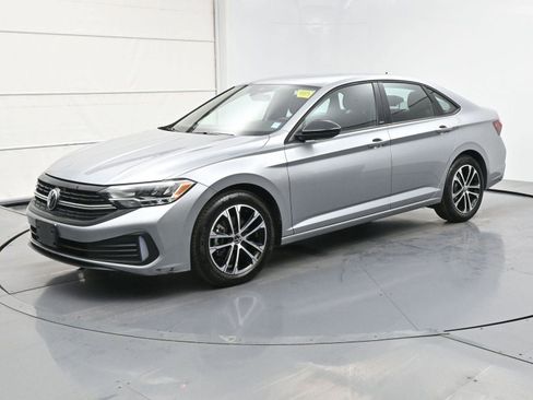 Used 2024 Volkswagen Jetta Sport image 1