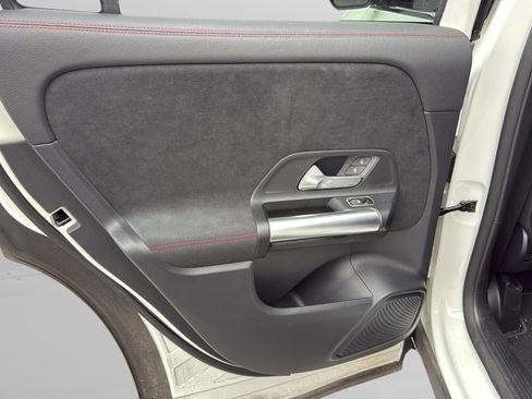Used 2022 Mercedes-Benz GLA 250 image 22
