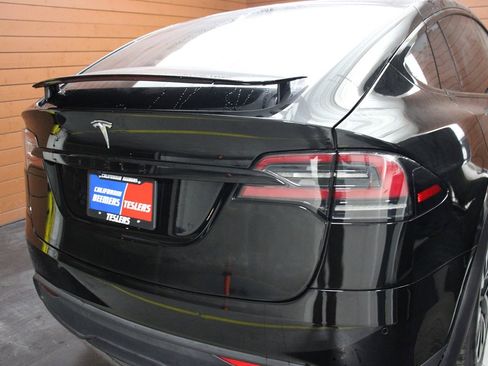 Used 2023 Tesla Model X image 12