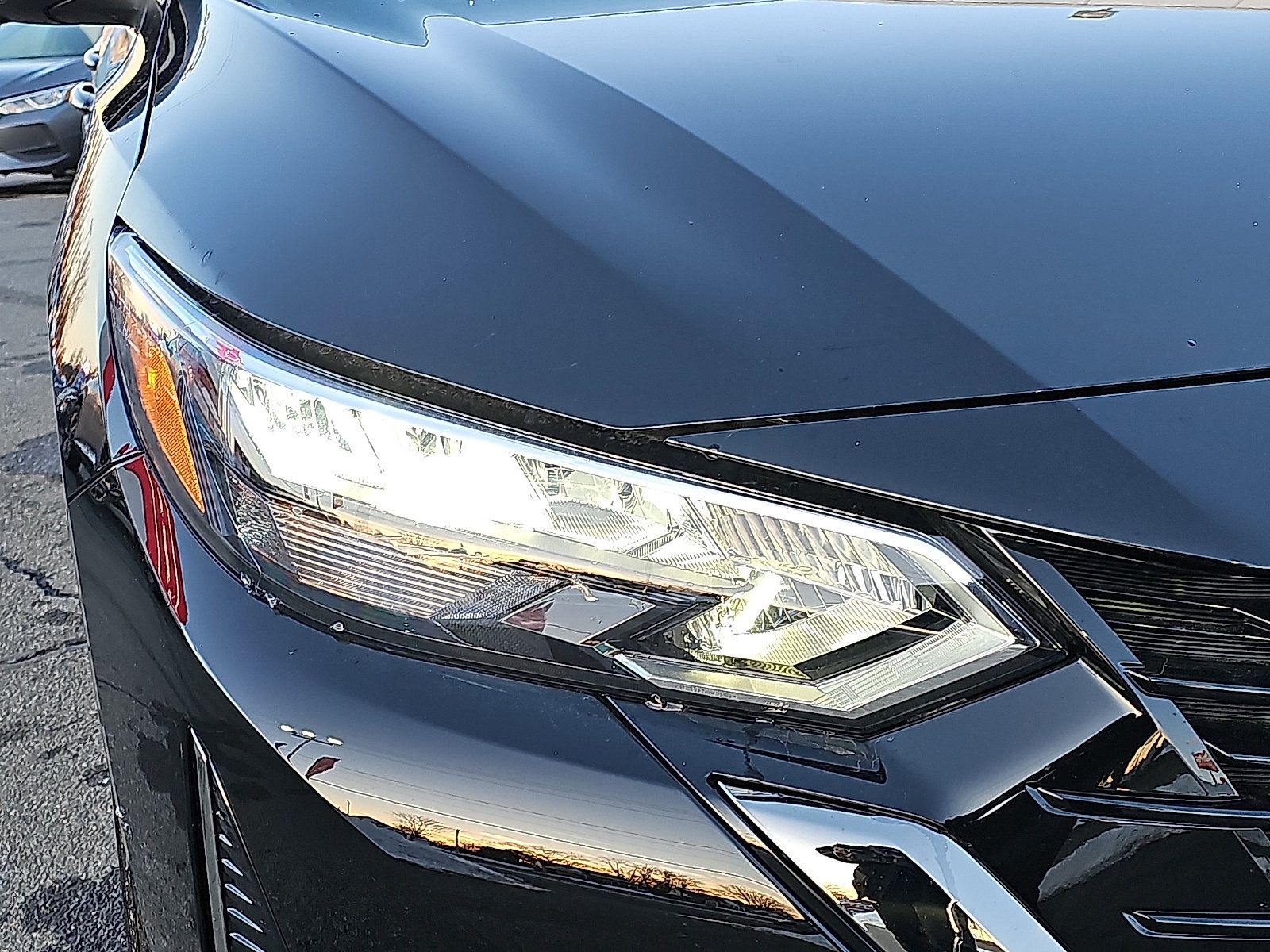 Used 2025 Nissan Sentra SR w/ SR Premium Package FWD image 10