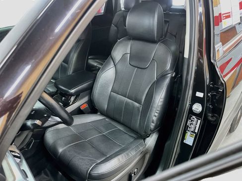 Used 2022 Kia Telluride EX AWD/4WD image 19