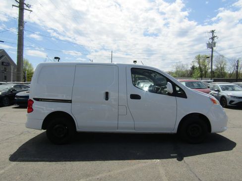 Used 2019 Nissan NV200 SV w/ Back Door Glass Package FWD image 8