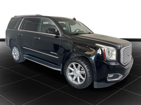 Used 2016 GMC Yukon Denali w/ Open Road Package AWD/4WD image 7