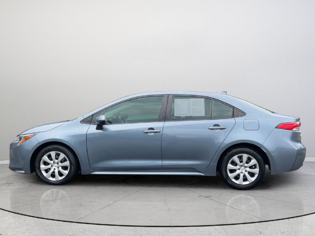 Used 2024 Toyota Corolla LE FWD image 9
