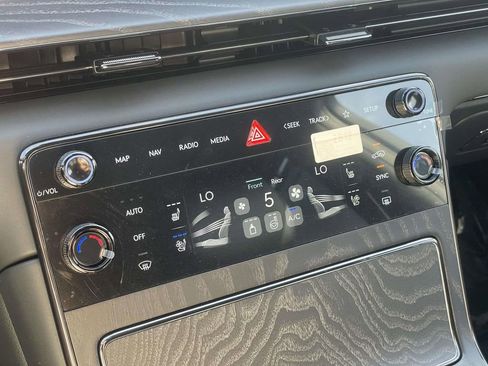 New 2026 Genesis GV80 3.5T Prestige image 17