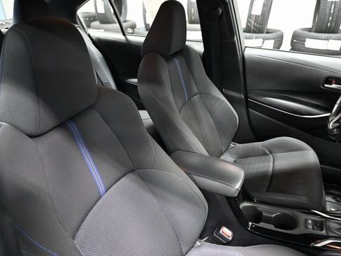 Used 2022 Toyota Corolla SE image 9