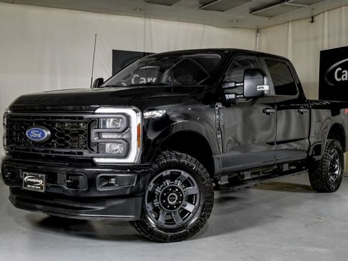 Used 2024 Ford F250 XL w/ STX Appearance Package AWD/4WD image 4