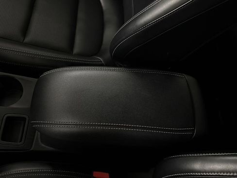 Used 2025 Ford Escape Platinum image 55