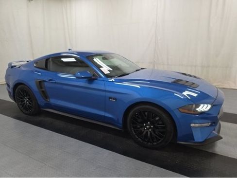 Used 2021 Ford Mustang GT w/ GT Performance Package RWD image 4