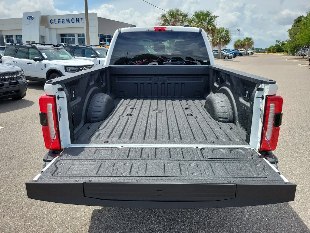 New 2026 Ford F250 Lariat w/ Black Appearance Package AWD/4WD image 9