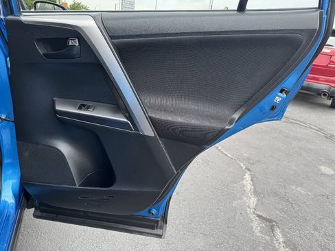 Used 2016 Toyota RAV4 LE FWD image 22