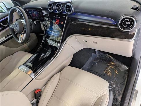 Used 2026 Mercedes-Benz GLC 300 4MATIC image 21