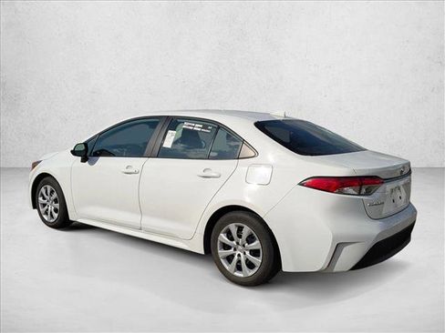 Used 2024 Toyota Corolla LE image 7