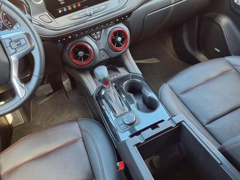 Used 2023 Chevrolet Blazer RS w/ Enhanced Convenience Package image 9