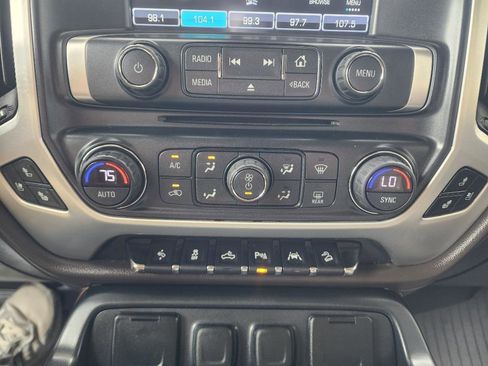 Used 2018 GMC Sierra 1500 SLT AWD/4WD image 19