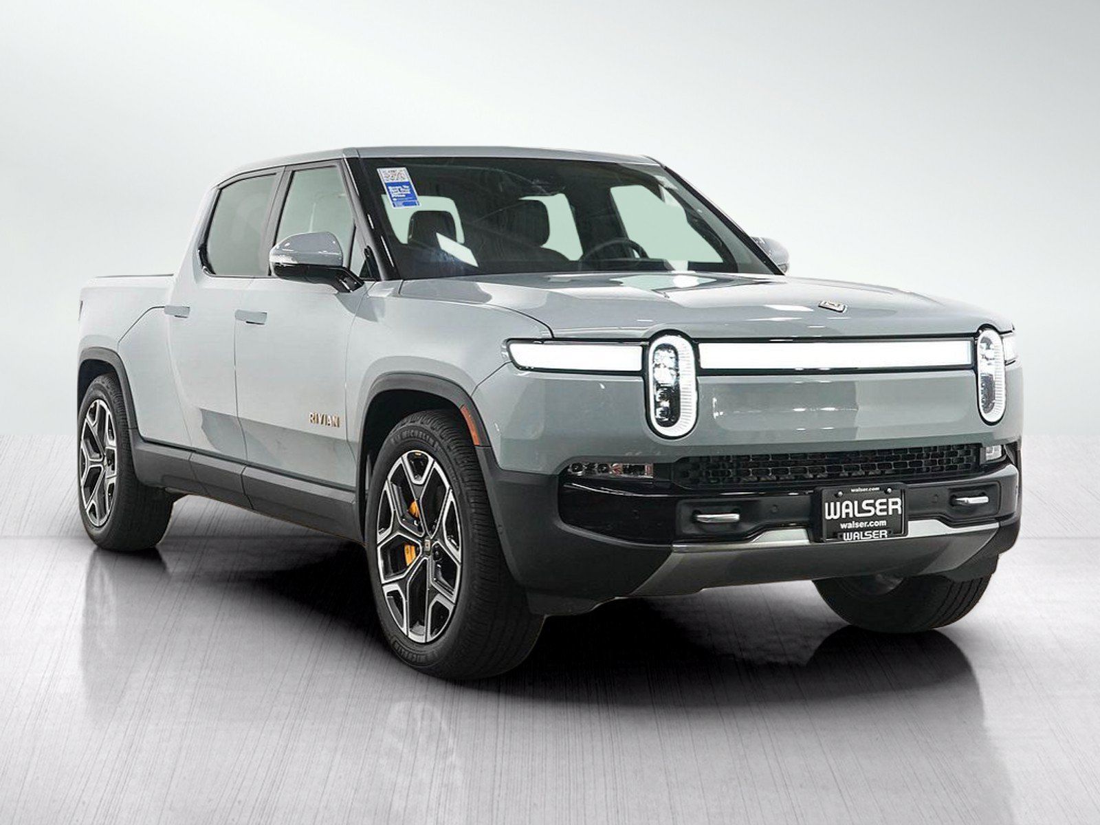 Used 2022 Rivian R1T Adventure AWD/4WD image 7