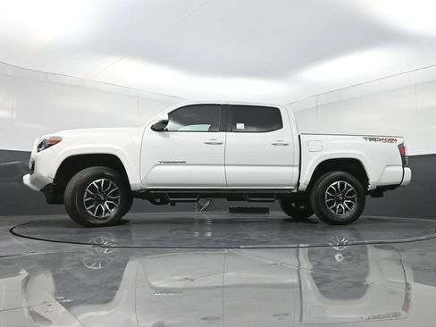 Used 2023 Toyota Tacoma TRD Sport w/ Technology Package AWD/4WD image 27