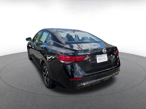 Used 2025 Nissan Sentra SV FWD image 11