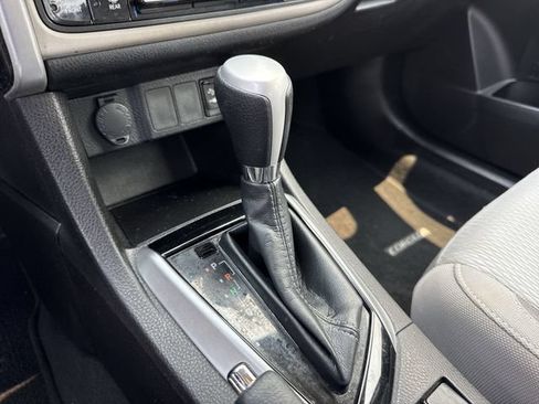 Used 2019 Toyota Corolla LE FWD image 20