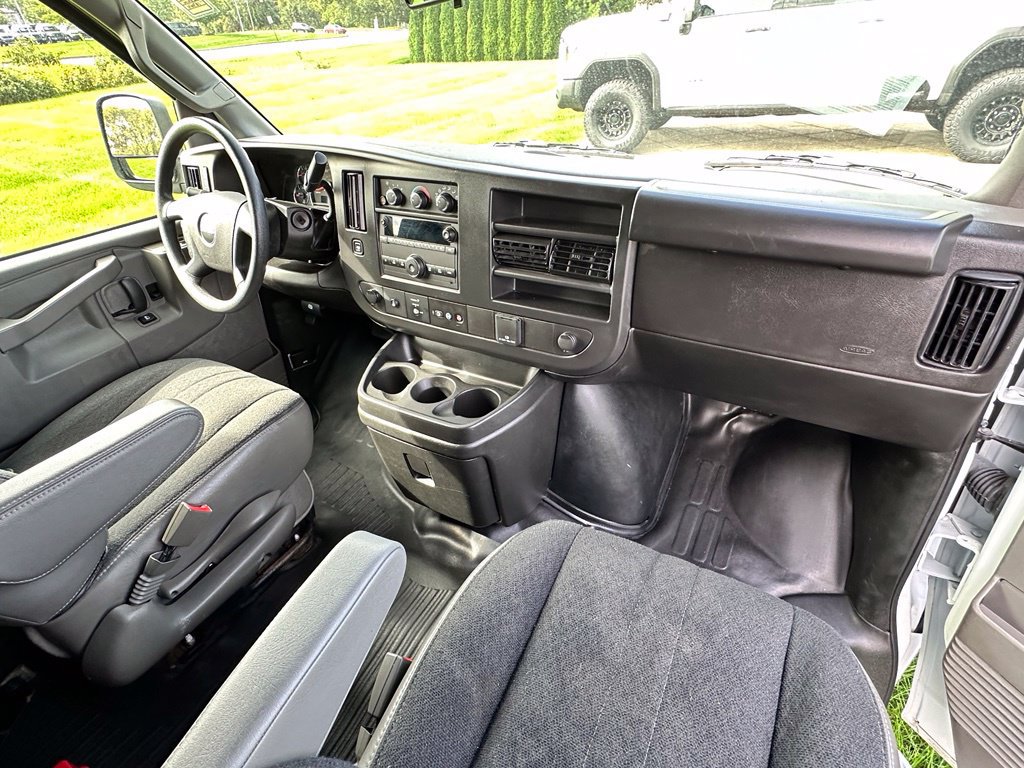 Used 2025 GMC Savana 2500 w/ Driver Convenience Package RWD image 12
