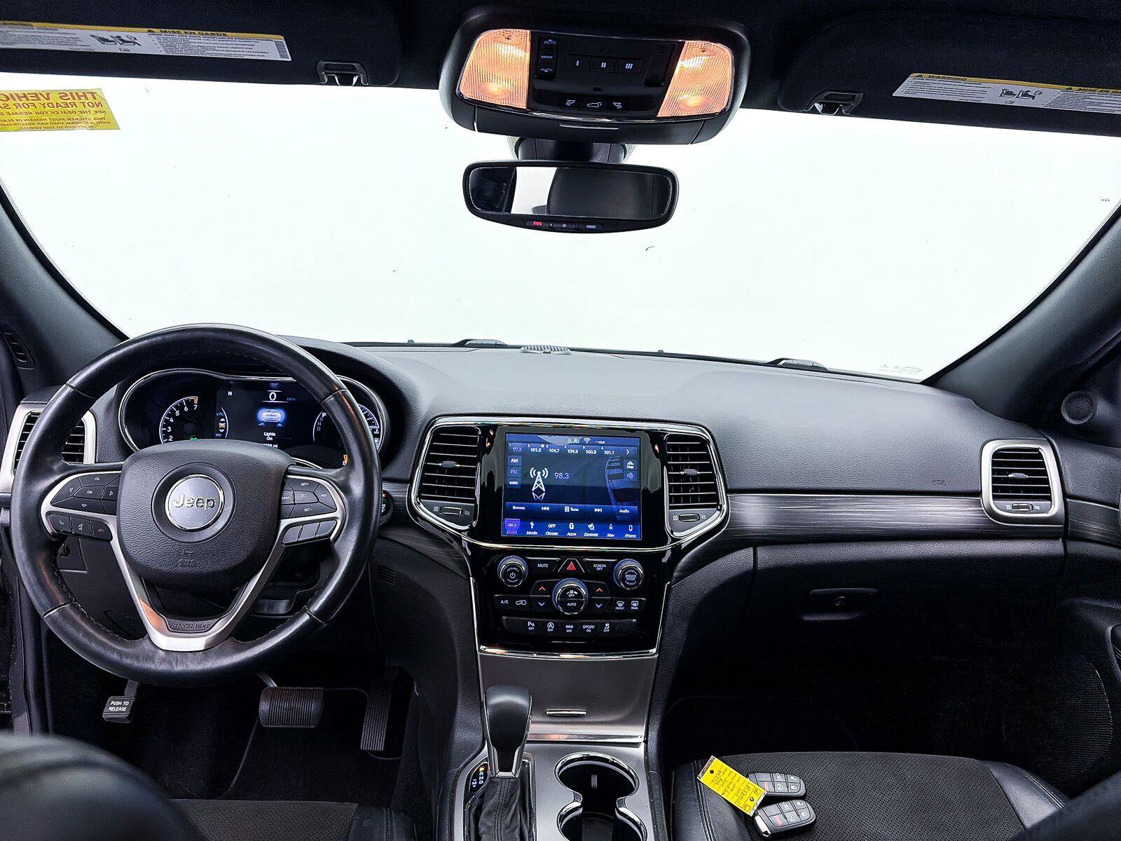 Used 2019 Jeep Grand Cherokee Altitude AWD/4WD image 17