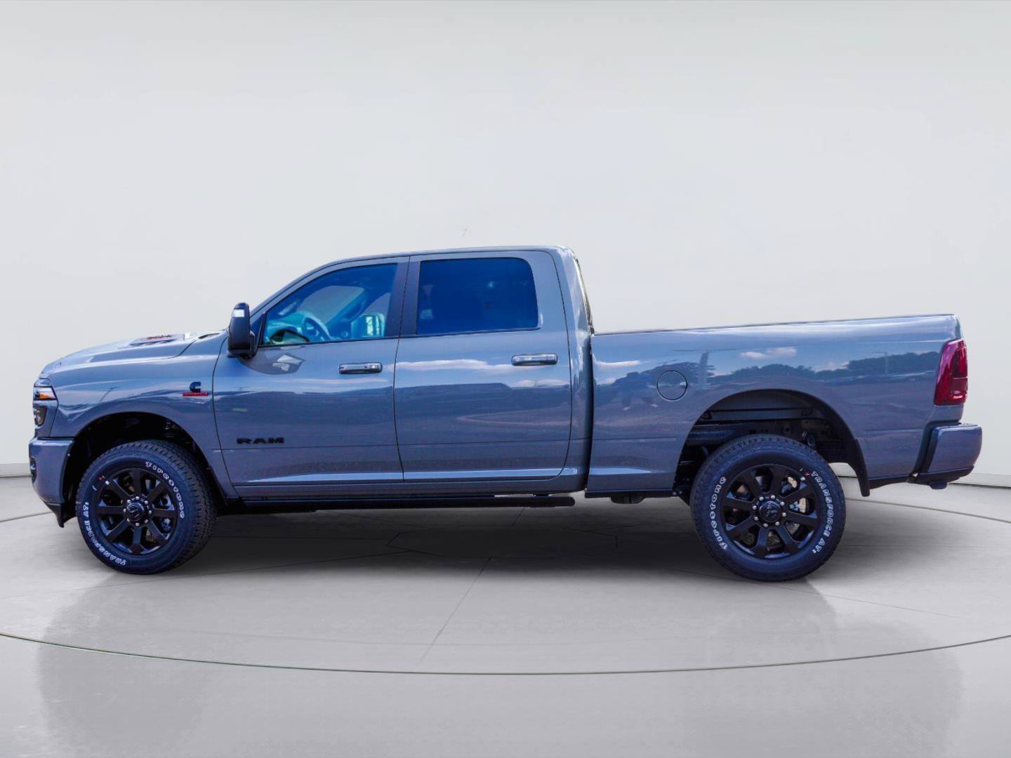 New 2027 RAM 2500 Laramie AWD/4WD image 5