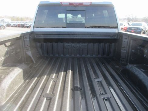 New 2026 GMC Sierra 2500 AT4 w/ AT4 Premium Plus Package image 7