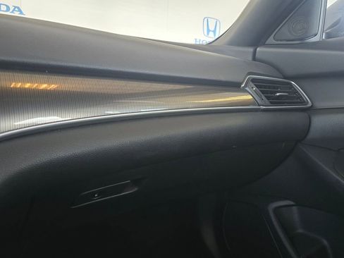Used 2018 Honda Accord Sport image 26