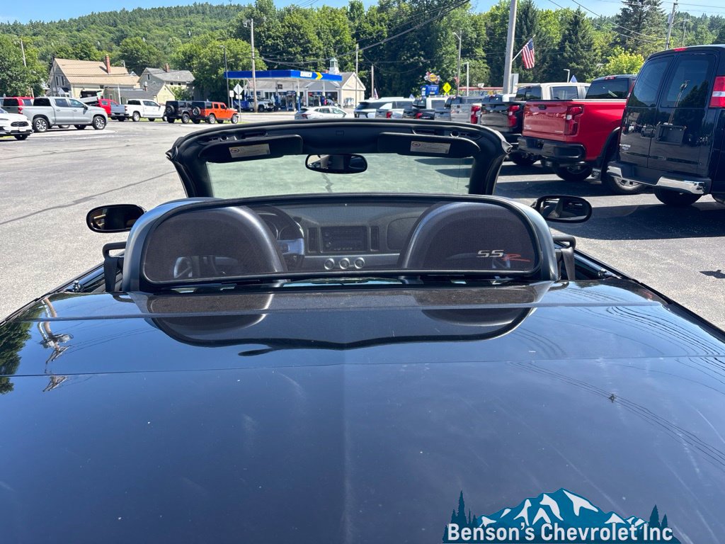 Used 2004 Chevrolet SSR w/ Preferred Equipment Group RWD image 25