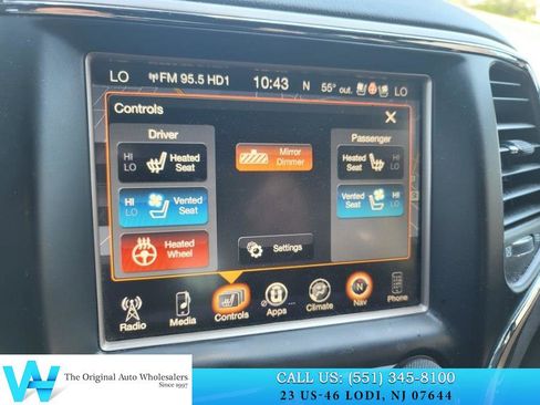 Used 2014 Jeep Grand Cherokee Overland AWD/4WD image 24