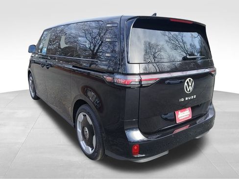 New 2025 Volkswagen ID. Buzz Pro S image 3