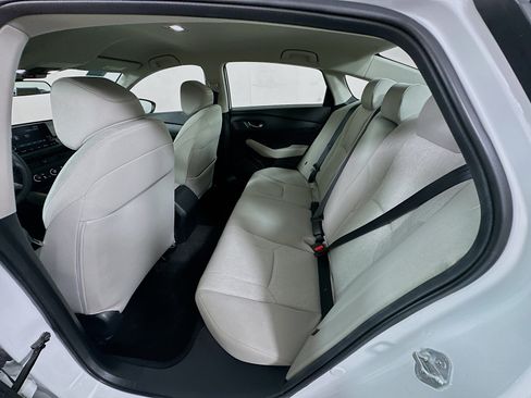Certified 2024 Honda Accord LX image 16