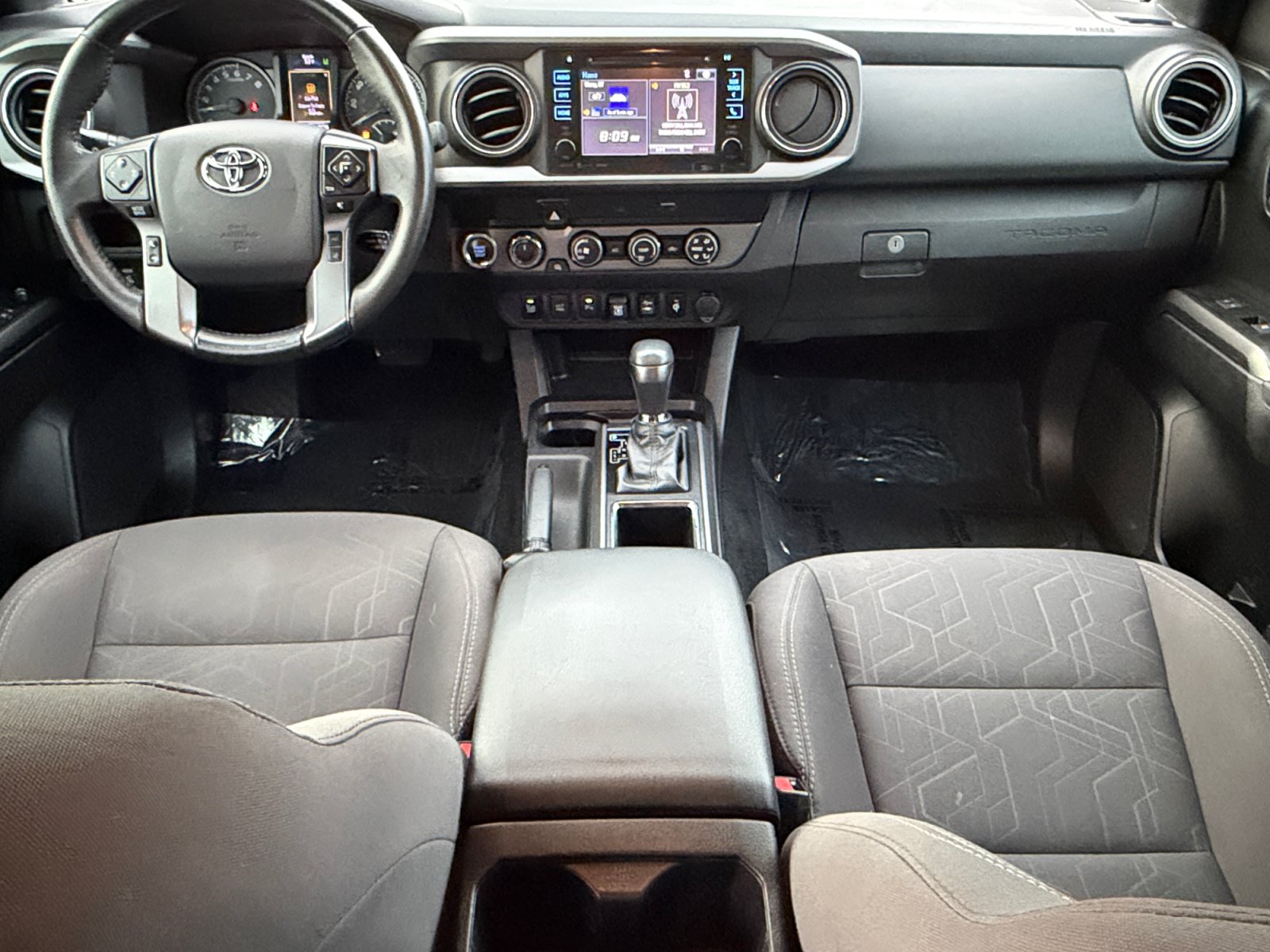 Used 2019 Toyota Tacoma TRD Off-Road AWD/4WD image 23