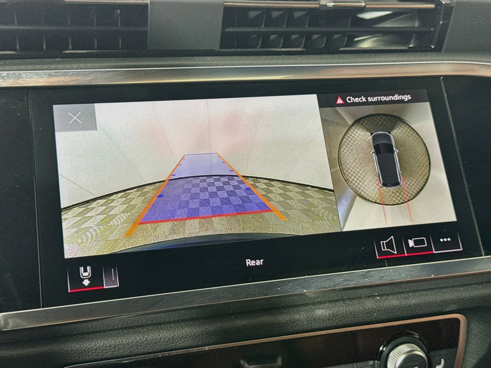 Certified 2024 Audi Q3 2.0T Premium Plus AWD/4WD image 17