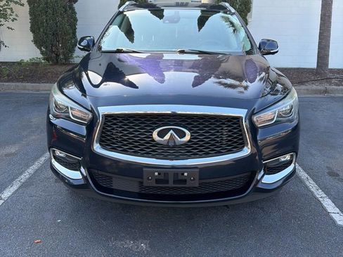 Used 2020 INFINITI QX60 Luxe w/ Essential Package AWD/4WD image 2