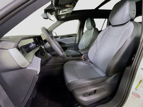 New 2026 Volkswagen Tiguan SE R-Line image 11