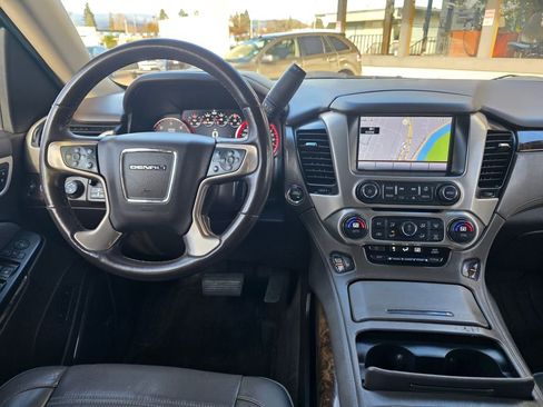 Used 2015 GMC Yukon Denali w/ Touring Package image 12