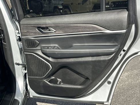 Certified 2021 Jeep Grand Cherokee L Limited image 19