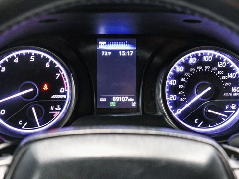 Certified 2022 Toyota Camry SE FWD image 25
