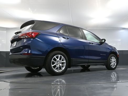 Used 2022 Chevrolet Equinox LS AWD/4WD image 48