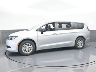 New 2026 Chrysler Voyager LX video 2