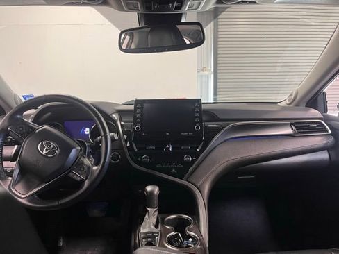 Used 2022 Toyota Camry XSE w/ Navigation Package image 21