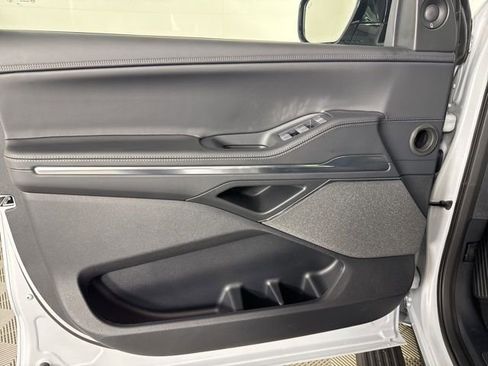 New 2025 Lincoln Navigator Reserve image 17