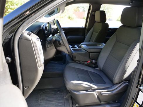 Used 2023 GMC Sierra 2500 SLE image 21