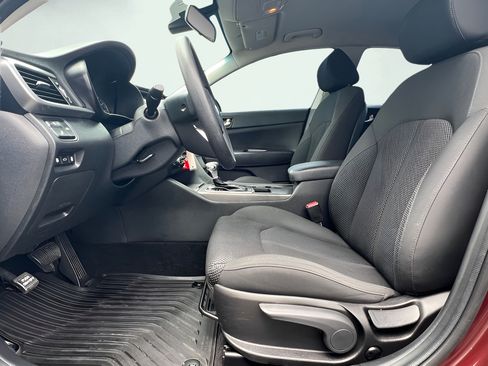 Used 2020 Kia Optima LX FWD image 16