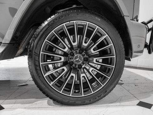 Used 2025 Mercedes-Benz G 63 AMG 4MATIC image 19