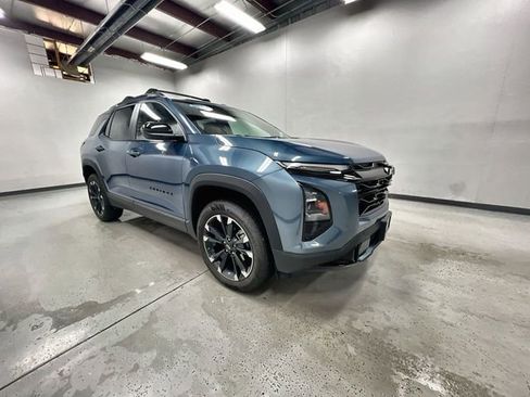 Certified 2026 Chevrolet Equinox RS AWD/4WD image 2